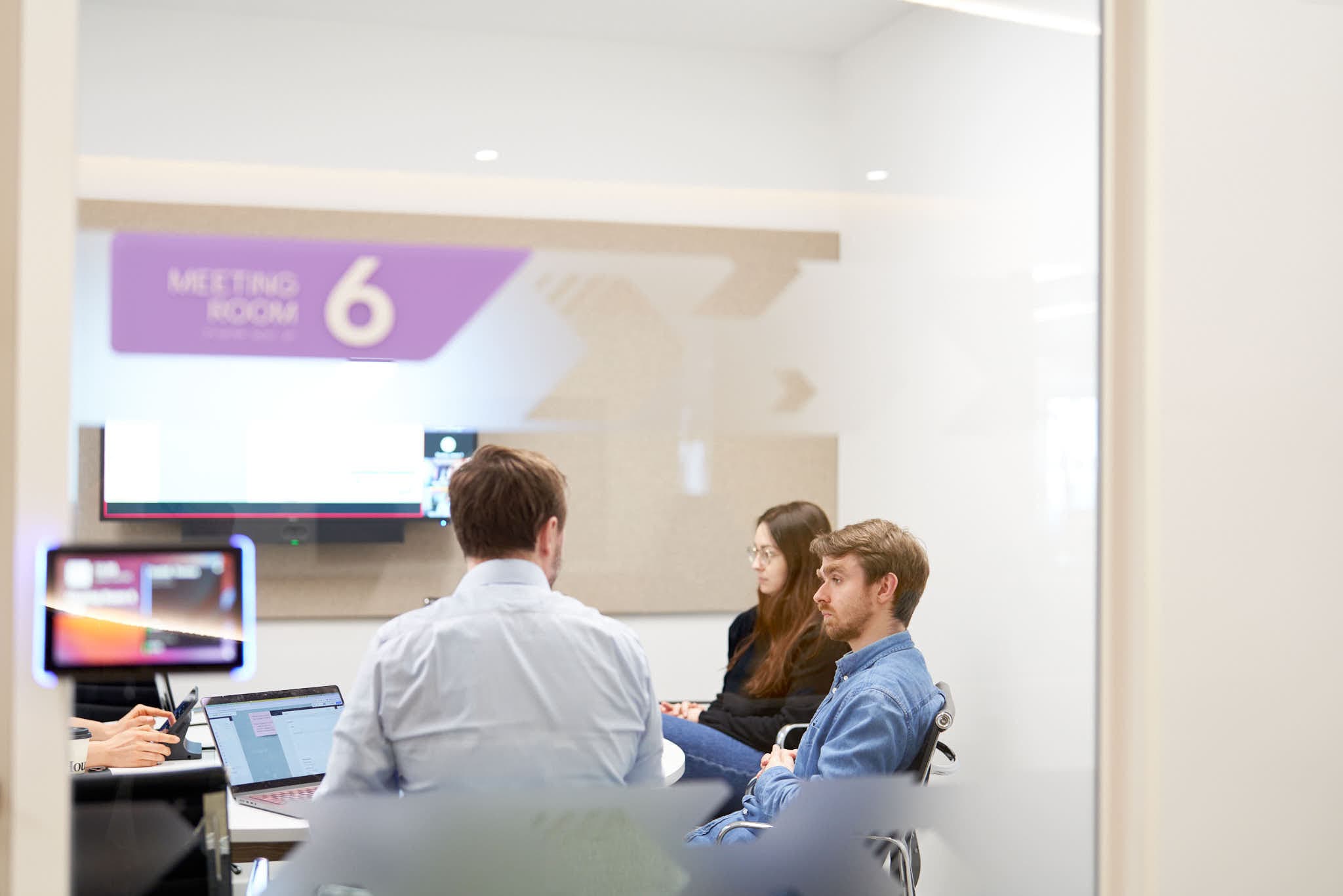 Ki office meeting
